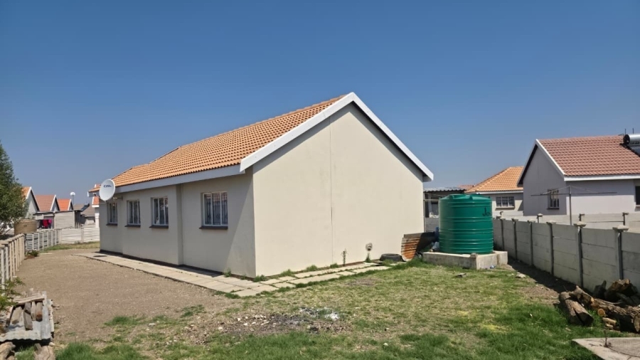 4 Bedroom Property for Sale in Freedom Park North West